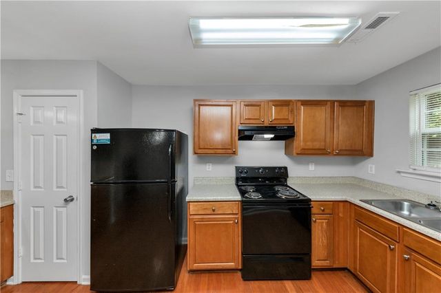 735 Crestwell SW Circle, Atlanta, GA 30331