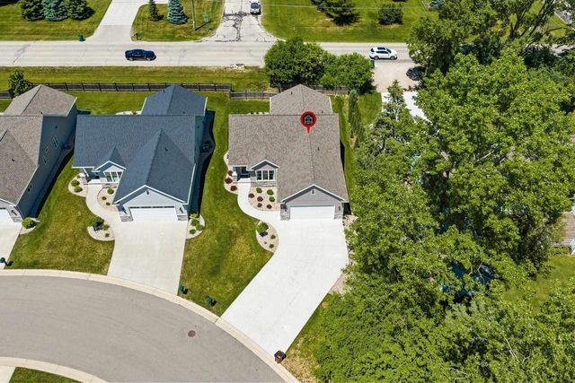 4996 BOXWOOD LANE, Appleton, WI 54913
