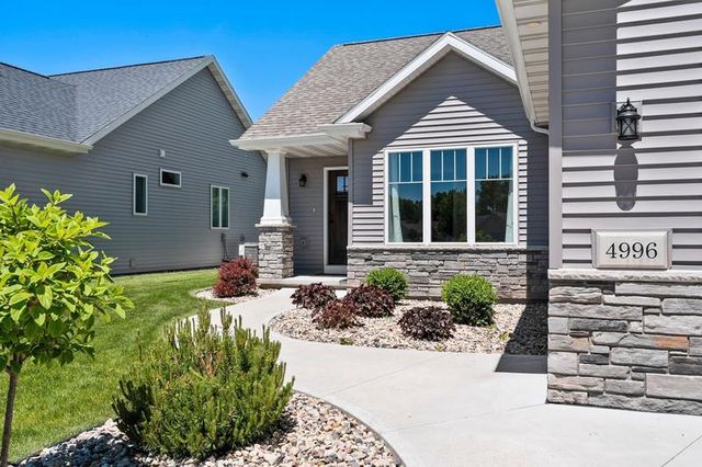 4996 BOXWOOD LANE, Appleton, WI 54913
