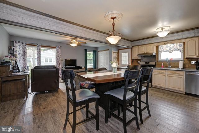 701 FLOODGATE RD, Glendora, NJ 08029