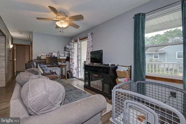 701 FLOODGATE RD, Glendora, NJ 08029