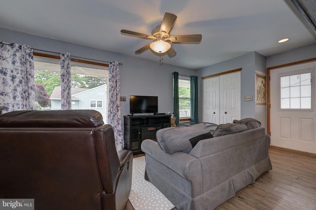 701 FLOODGATE RD, Glendora, NJ 08029