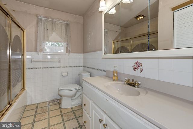 701 FLOODGATE RD, Glendora, NJ 08029