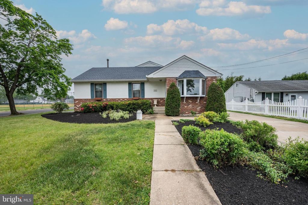 701 FLOODGATE RD, Glendora, NJ 08029