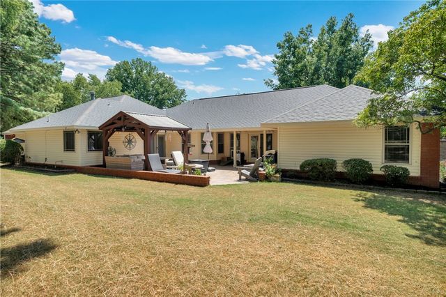 4206 Spyglass Drive, Springdale, AR 72764
