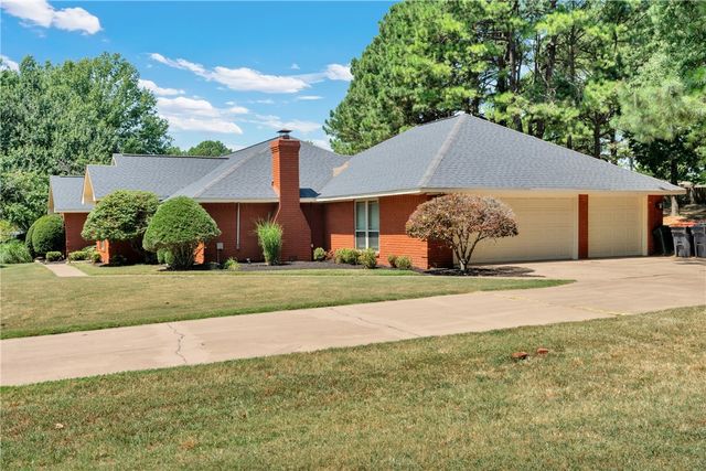 4206 Spyglass Drive, Springdale, AR 72764