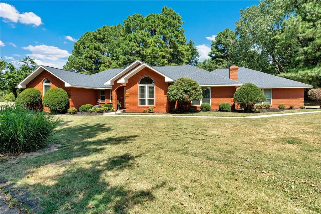 4206 Spyglass Drive, Springdale, AR 72764