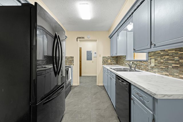 414 Emmie Ln, Hallsville, TX 75650