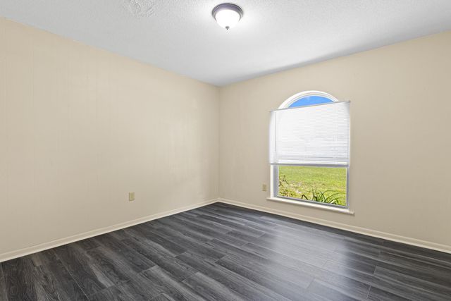 414 Emmie Ln, Hallsville, TX 75650