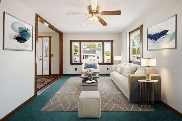 34 Farnum Street, Tiverton, RI 02878