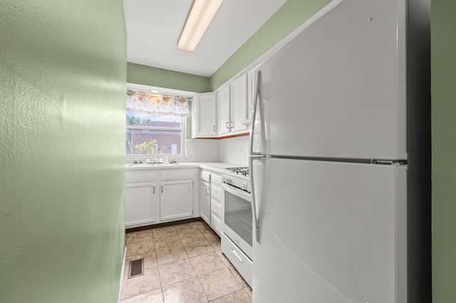 1261 Woodbrook Lane, D, Columbus, OH 43223