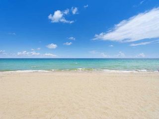 2555 NE 11th St 402, Fort Lauderdale, FL 33304