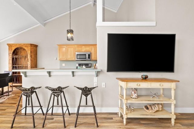 160 Monterey Dunes Way, Moss Landing, CA 95039