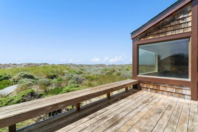 160 Monterey Dunes Way, Moss Landing, CA 95039