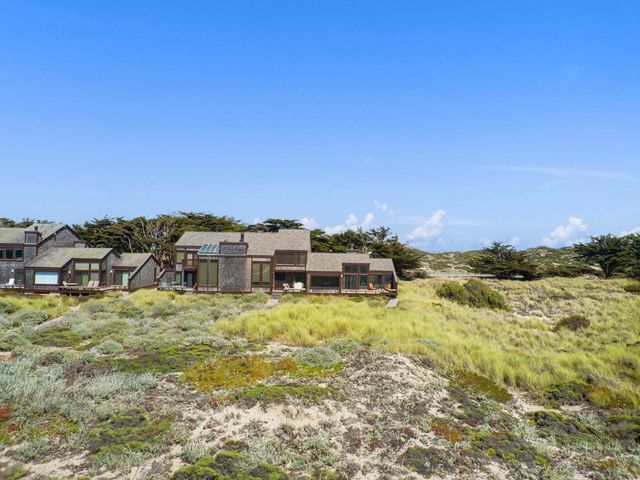 160 Monterey Dunes Way, Moss Landing, CA 95039