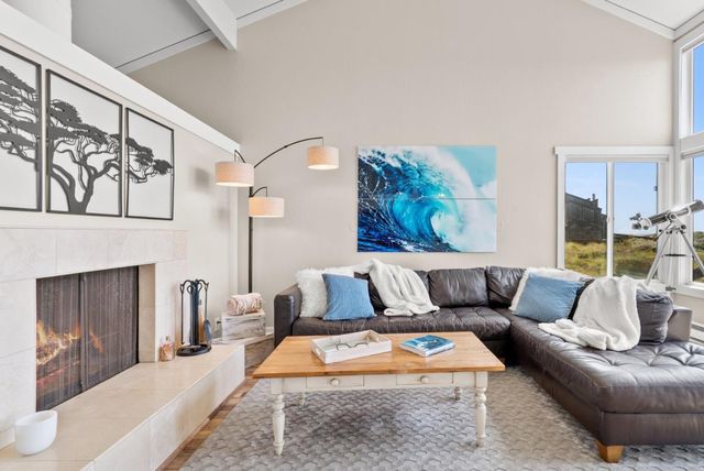 160 Monterey Dunes Way, Moss Landing, CA 95039