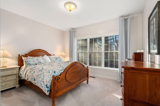 37 Garett Way 37, Holliston, MA 01746