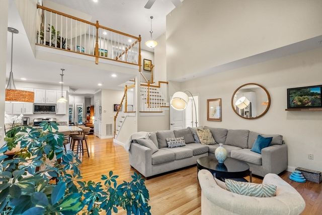 37 Garett Way 37, Holliston, MA 01746