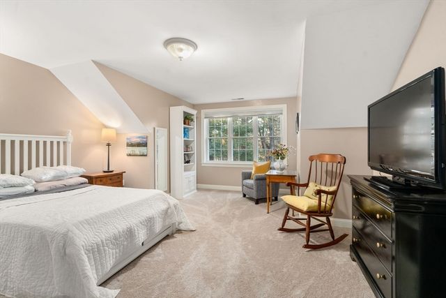 37 Garett Way 37, Holliston, MA 01746