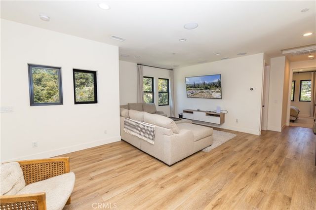 38948 7 Oaks, Angelus Oaks, CA 92305