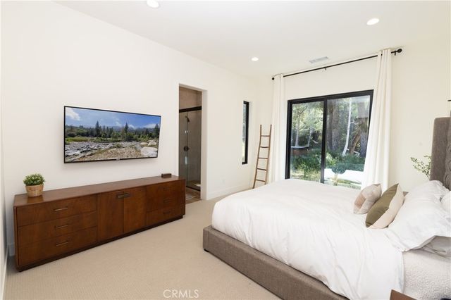 38948 7 Oaks, Angelus Oaks, CA 92305