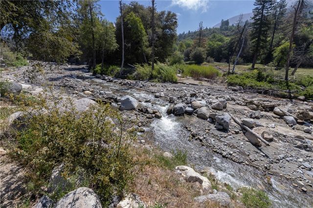 38948 7 Oaks, Angelus Oaks, CA 92305