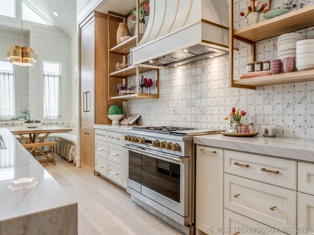 120 Lower Green Way, Carlton Landing, OK 74432