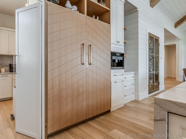 120 Lower Green Way, Carlton Landing, OK 74432