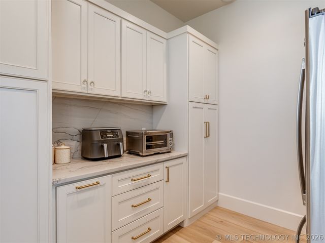 120 Lower Green Way, Carlton Landing, OK 74432