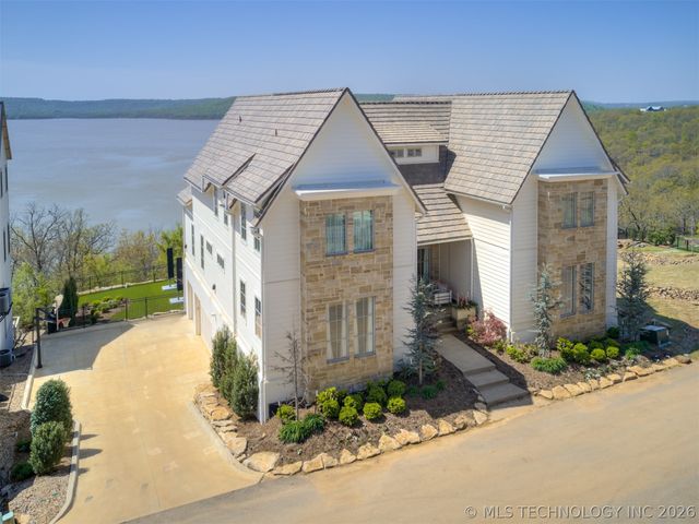 120 Lower Green Way, Carlton Landing, OK 74432