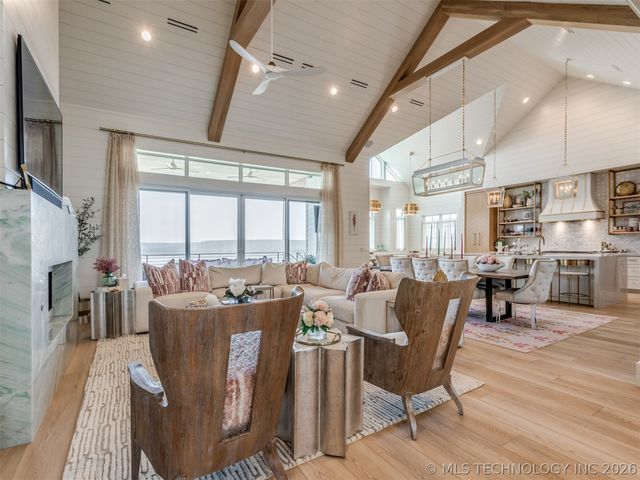 120 Lower Green Way, Carlton Landing, OK 74432