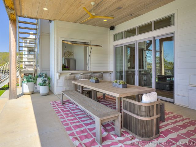 120 Lower Green Way, Carlton Landing, OK 74432