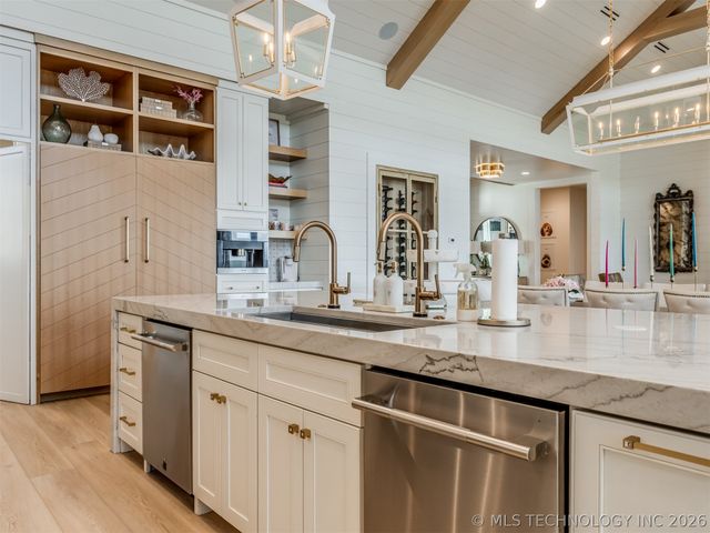 120 Lower Green Way, Carlton Landing, OK 74432