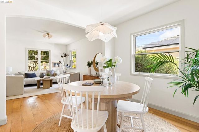 2533 Rampart St, Oakland, CA 94602