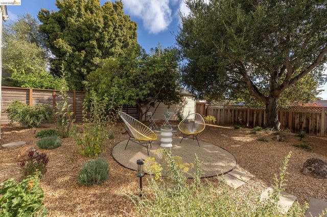 2533 Rampart St, Oakland, CA 94602
