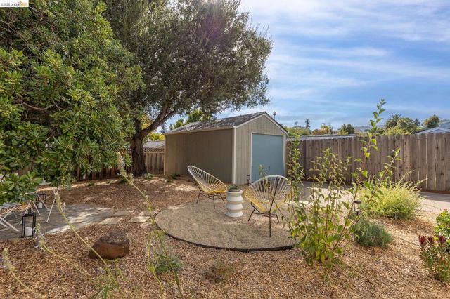 2533 Rampart St, Oakland, CA 94602