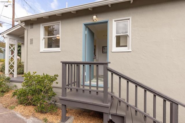 2533 Rampart St, Oakland, CA 94602