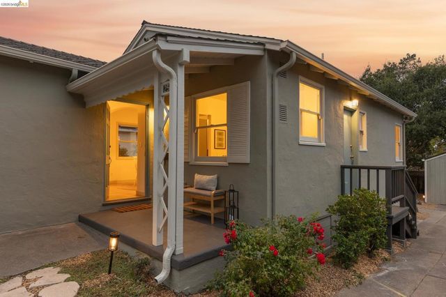 2533 Rampart St, Oakland, CA 94602