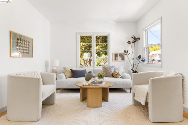2533 Rampart St, Oakland, CA 94602