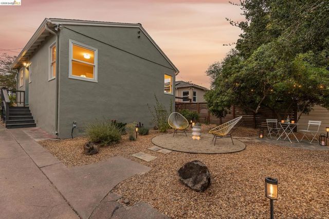 2533 Rampart St, Oakland, CA 94602