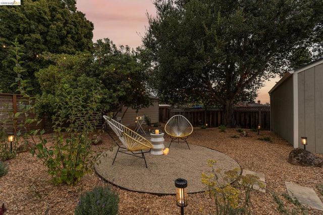 2533 Rampart St, Oakland, CA 94602