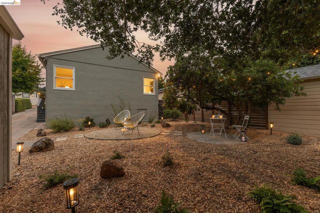 2533 Rampart St, Oakland, CA 94602