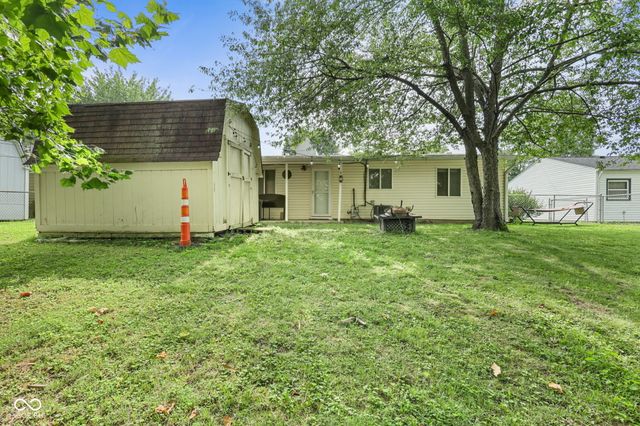 950 Edgewood Drive, Mooresville, IN 46158