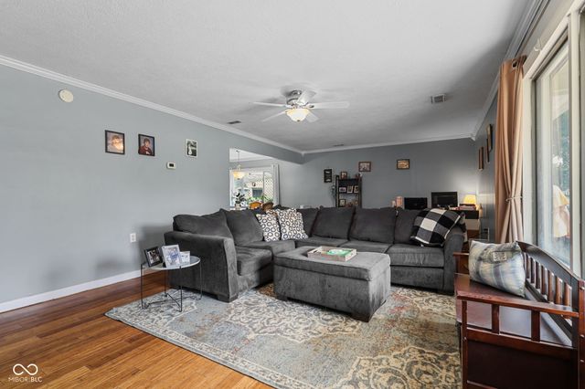 950 Edgewood Drive, Mooresville, IN 46158