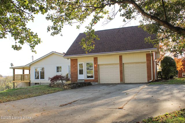 484 Tollview Dr, Shepherdsville, KY 40165