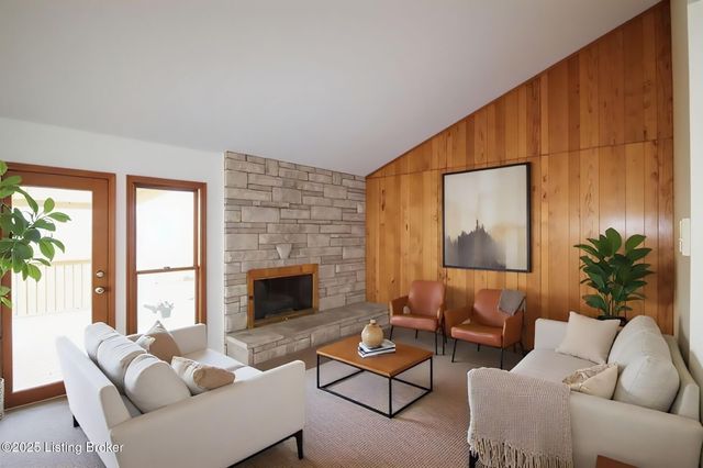 484 Tollview Dr, Shepherdsville, KY 40165