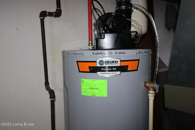 484 Tollview Dr, Shepherdsville, KY 40165