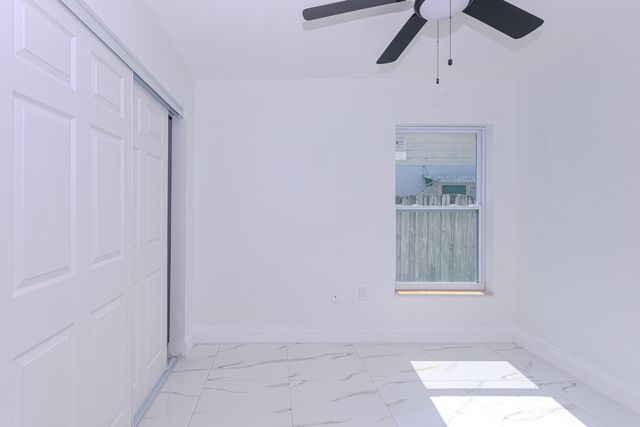 5815 S 38th Street, Greenacres, FL 33463