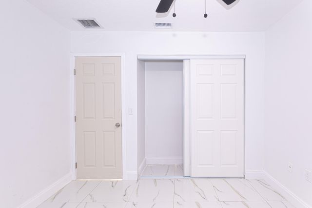 5815 S 38th Street, Greenacres, FL 33463