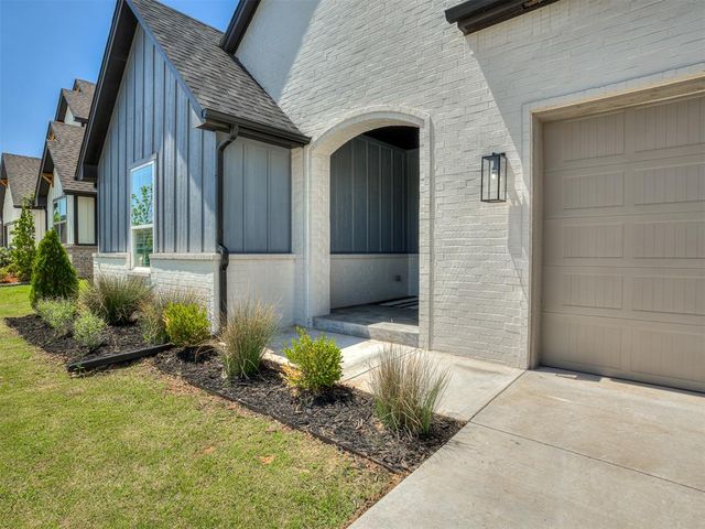 9213 Lupine Road, Yukon, OK 73099